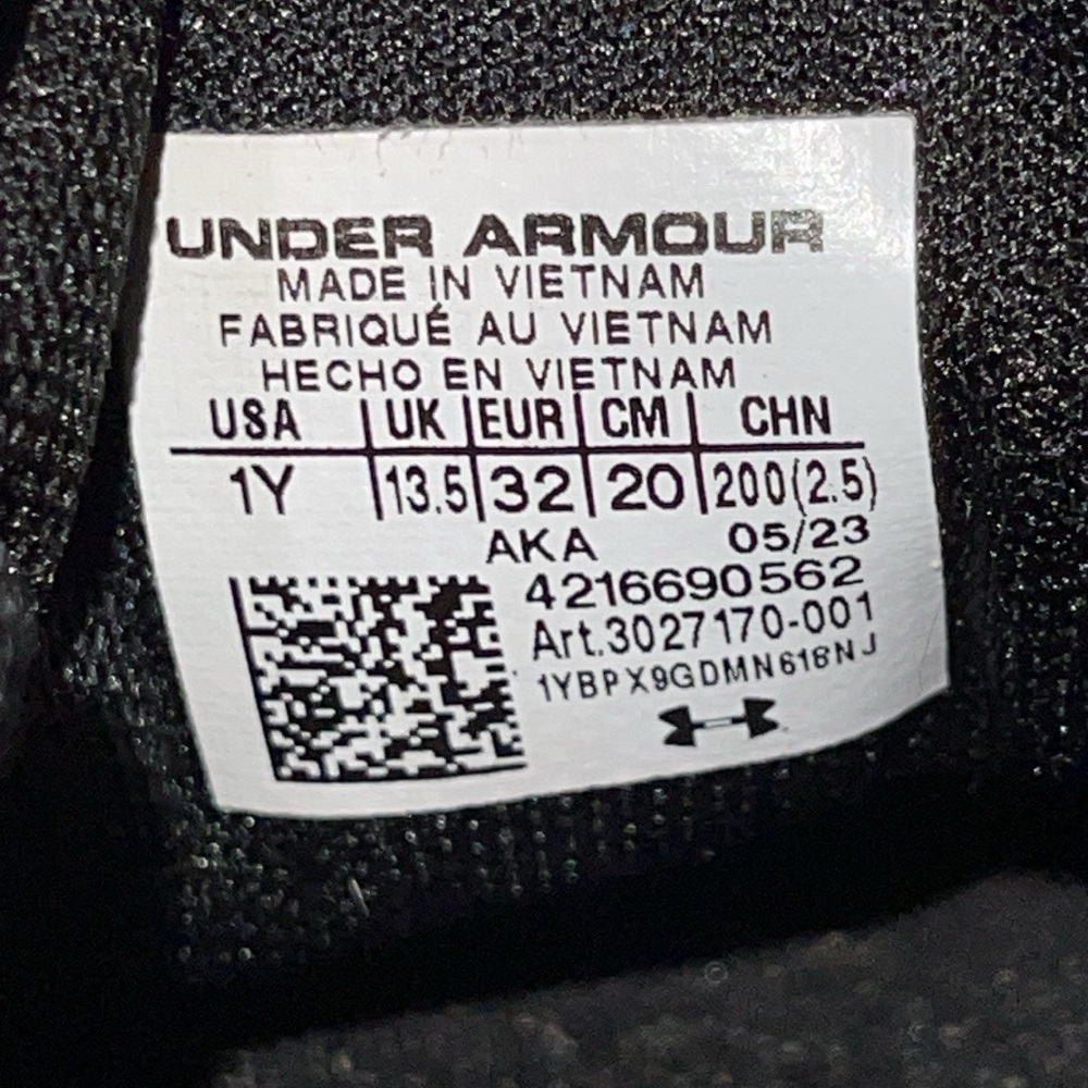 Under Armour - Picture 9 of 9
